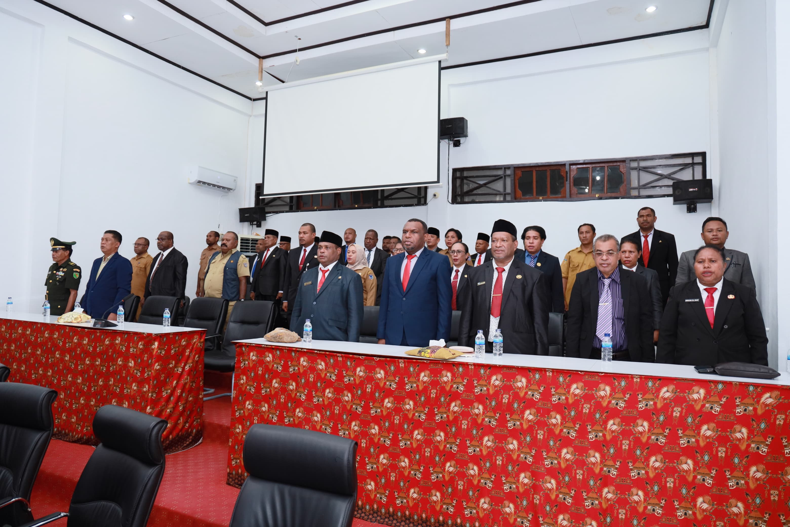 Bupati Sarmi Sampaikan Pengantar Nota Keuangan Perubahan APBD 2026